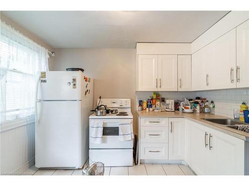 537 Ferguson Avenue N, Hamilton, ON - Indoor Photo Showing Kitchen With Double Sink