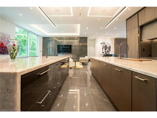 865 Glenwood Avenue, Burlington, ON - Indoor Photo Showing Kitchen With Upgraded Kitchen