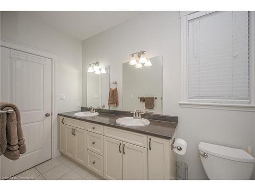 18 Rosslyn Drive, Brighton, ON - Indoor Photo Showing Bathroom