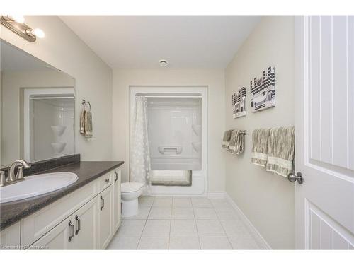 18 Rosslyn Drive, Brighton, ON - Indoor Photo Showing Bathroom