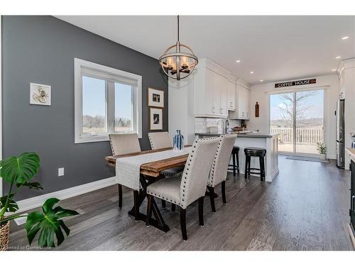 781 South Coast Drive, Peacock Point, ON - Indoor Photo Showing Dining Room