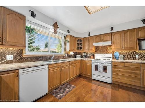 54 Valley Road, St. Catharines, ON - Indoor Photo Showing Kitchen With Double Sink