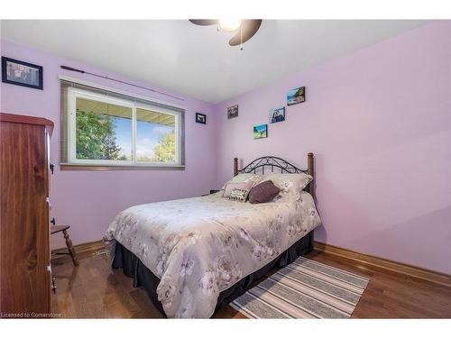 54 Valley Road, St. Catharines, ON - Indoor Photo Showing Bedroom