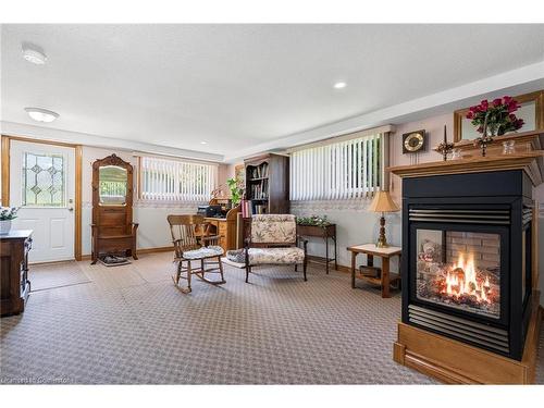 54 Valley Road, St. Catharines, ON - Indoor Photo Showing Living Room With Fireplace