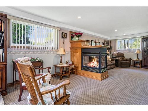 54 Valley Road, St. Catharines, ON - Indoor Photo Showing Living Room With Fireplace