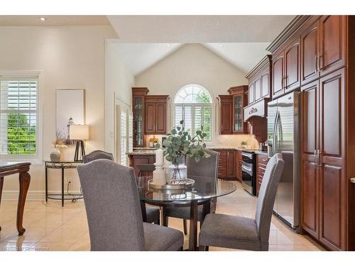 9893 Dickenson Road W, Hamilton, ON - Indoor Photo Showing Dining Room