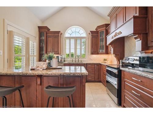 9893 Dickenson Road W, Hamilton, ON - Indoor Photo Showing Kitchen With Upgraded Kitchen