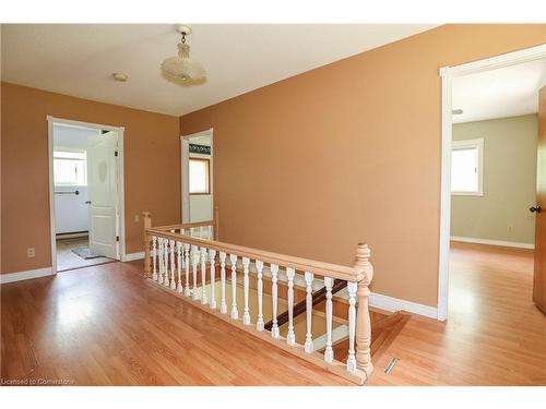 2757 Barron Road, Fonthill, ON - Indoor Photo Showing Other Room