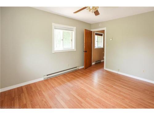 2757 Barron Road, Fonthill, ON - Indoor Photo Showing Other Room