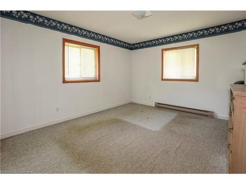 2757 Barron Road, Fonthill, ON - Indoor Photo Showing Other Room