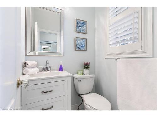 109 Peachwood Crescent, Stoney Creek, ON - Indoor Photo Showing Bathroom