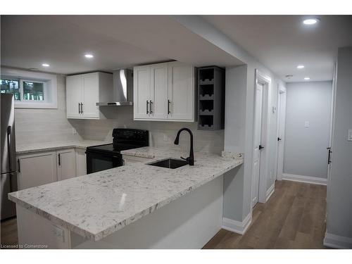 Lower Leve-225 Aldercrest Avenue, Hamilton, ON - Indoor Photo Showing Kitchen