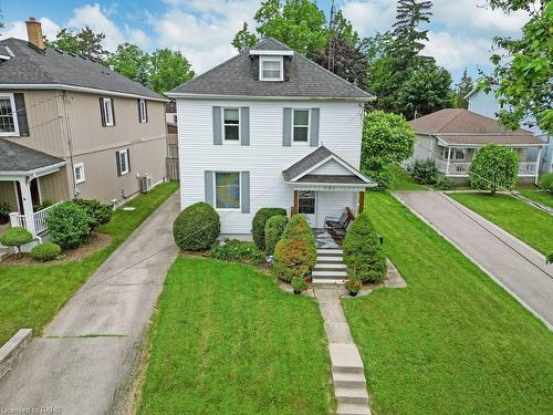 151 Orkney Street E, Caledonia, ON - Outdoor With Facade