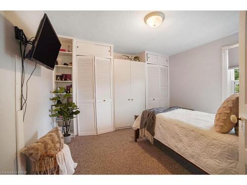 151 Orkney Street E, Caledonia, ON - Indoor Photo Showing Bedroom