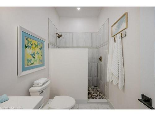 171 New Lakeshore Road, Port Dover, ON - Indoor Photo Showing Bathroom