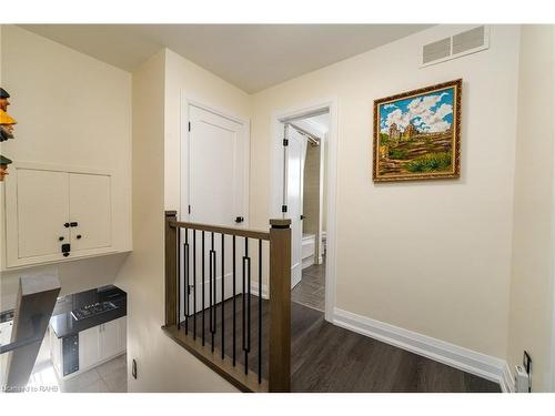 5 Lower Canada Drive, Niagara-On-The-Lake, ON - Indoor Photo Showing Other Room