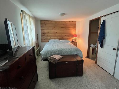 2030 First Avenue, Selkirk, ON - Indoor Photo Showing Bedroom