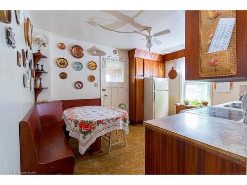 339 Old Guelph Road, Dundas, ON - Indoor Photo Showing Kitchen