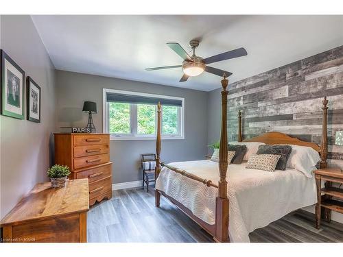 7575 Milburough Line, Milton, ON - Indoor Photo Showing Bedroom