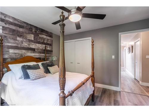 7575 Milburough Line, Milton, ON - Indoor Photo Showing Bedroom