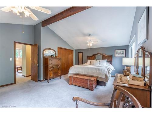 7575 Milburough Line, Milton, ON - Indoor Photo Showing Bedroom