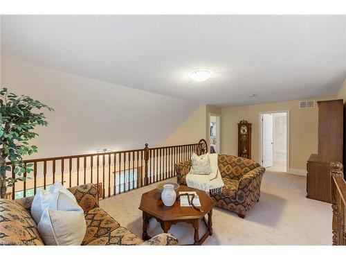 217-2120 Itabashi Way, Burlington, ON - Indoor Photo Showing Living Room