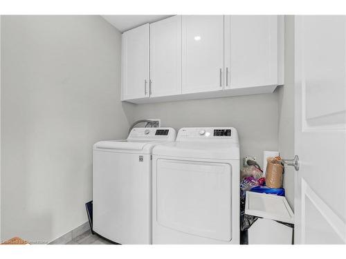 110 Hibiscus Lane, Hamilton, ON - Indoor Photo Showing Laundry Room