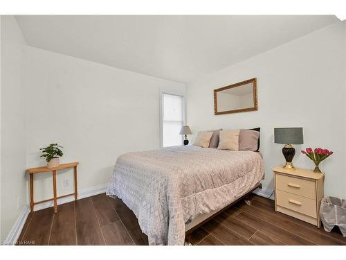 615 Main Street, Port Dover, ON - Indoor Photo Showing Bedroom