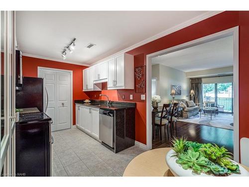 106-2085 Amherst Heights Drive, Burlington, ON - Indoor Photo Showing Kitchen