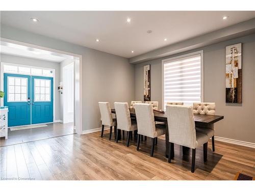 8445 Sweet Chestnut Drive, Niagara Falls, ON - Indoor Photo Showing Dining Room