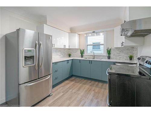 19 Fawell Avenue, St. Catharines, ON - Indoor Photo Showing Kitchen With Double Sink With Upgraded Kitchen