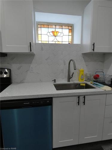 1161 King Street W, Hamilton, ON - Indoor Photo Showing Kitchen