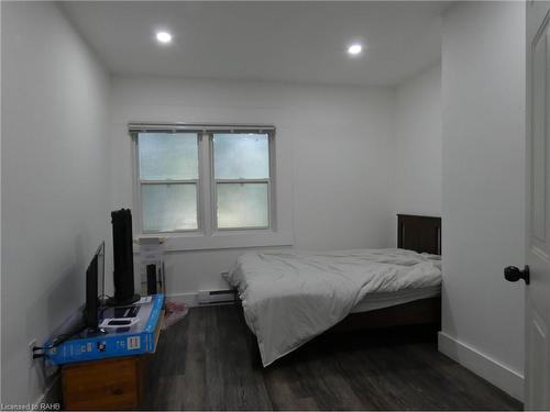 1161 King Street W, Hamilton, ON - Indoor Photo Showing Bedroom