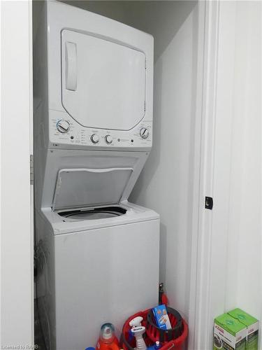 1161 King Street W, Hamilton, ON - Indoor Photo Showing Laundry Room