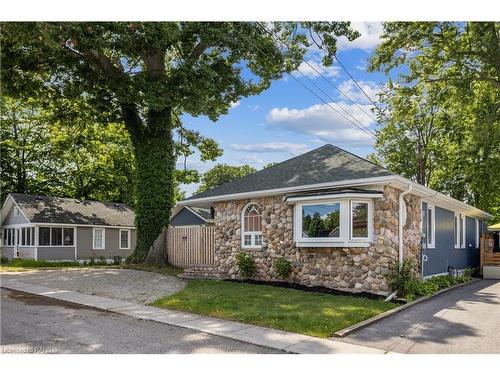 381 Maplewood Avenue, Crystal Beach, ON 