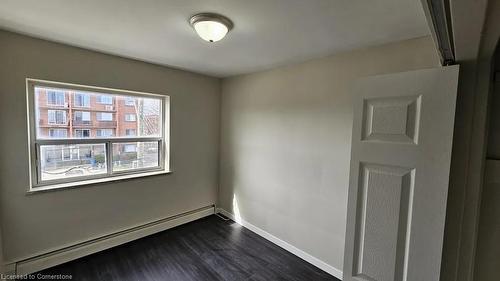 9-2205 King Street E, Hamilton, ON - Indoor Photo Showing Other Room