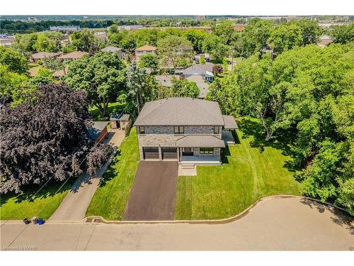 2423 Raymore Drive, Burlington, ON - Outdoor