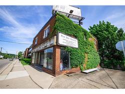 1809-1813 King Street E Hamilton, ON L8K 1V6