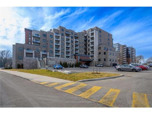 509-30 Hamilton Street, Hamilton, ON - Outdoor With Facade