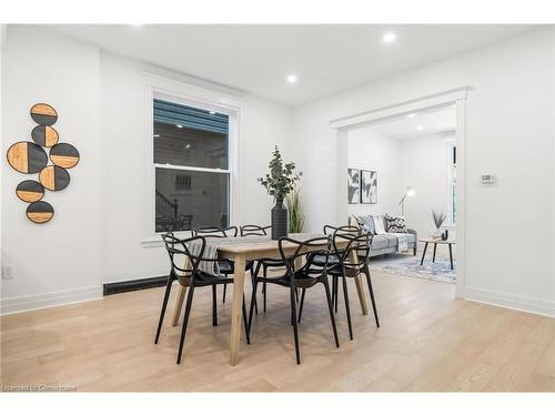 15 Pine Street, Hamilton, ON - Indoor Photo Showing Dining Room