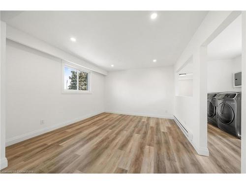 15 Pine Street, Hamilton, ON - Indoor