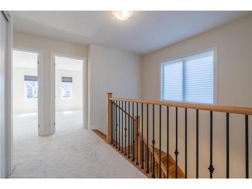 27 Aviron Crescent, Welland, ON - Indoor Photo Showing Other Room