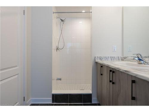 27 Aviron Crescent, Welland, ON - Indoor Photo Showing Bathroom