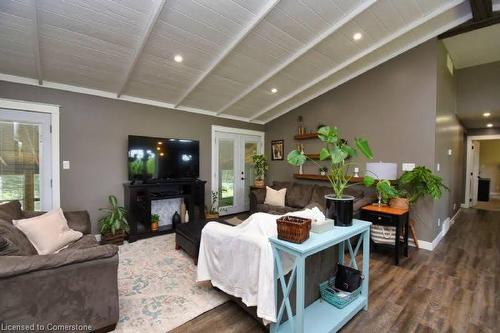 268 Highway 24 East, St. Williams, ON - Indoor Photo Showing Living Room