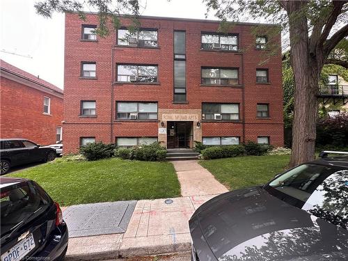 4-119 Macnab Street S, Hamilton, ON - Outdoor