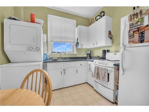 441 Barton Street, Stoney Creek, ON - Indoor Photo Showing Laundry Room