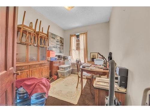 441 Barton Street, Stoney Creek, ON - Indoor Photo Showing Other Room