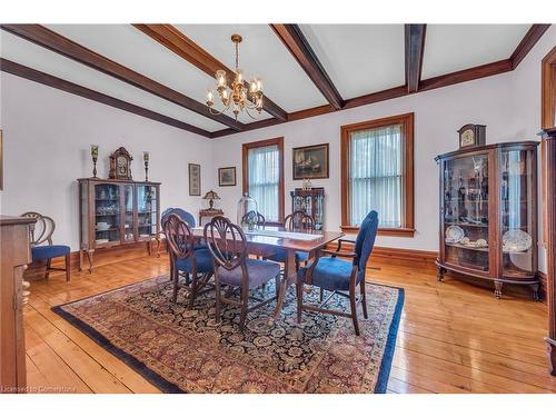 141 Mount Albion Road, Hamilton, ON - Indoor Photo Showing Dining Room