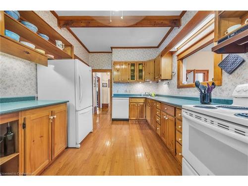 141 Mount Albion Road, Hamilton, ON - Indoor Photo Showing Kitchen