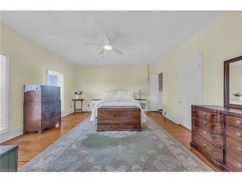 141 Mount Albion Road, Hamilton, ON - Indoor Photo Showing Bedroom